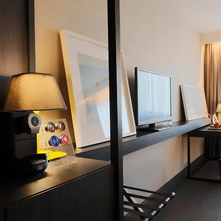 Crowne Plaza By Ihg