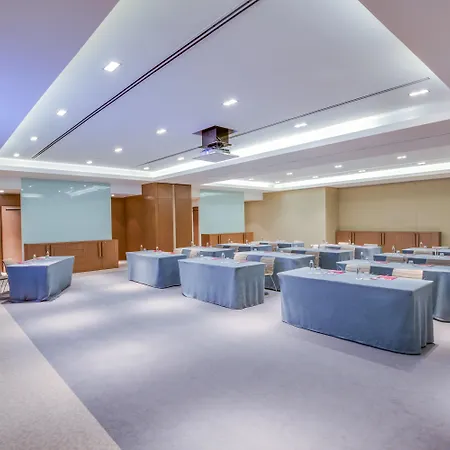 Hotell Crowne Plaza By Ihg Belgrad