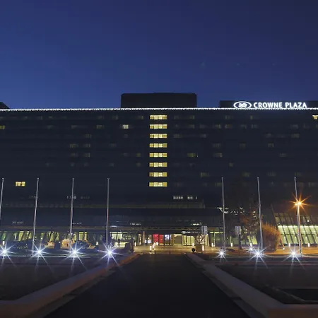 Crowne Plaza By Ihg 4*