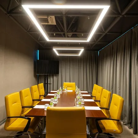 Hotel Crowne Plaza By Ihg 4*