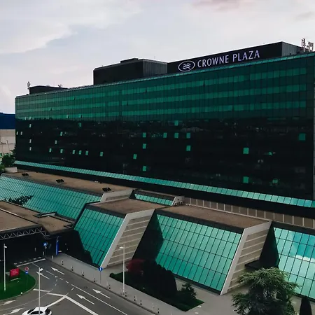 Crowne Plaza By Ihg