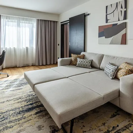 Crowne Plaza Belgrade, An Ihg Hotel