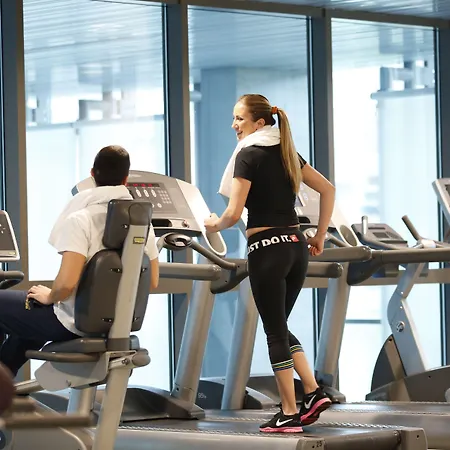 Crowne Plaza By Ihg 4*